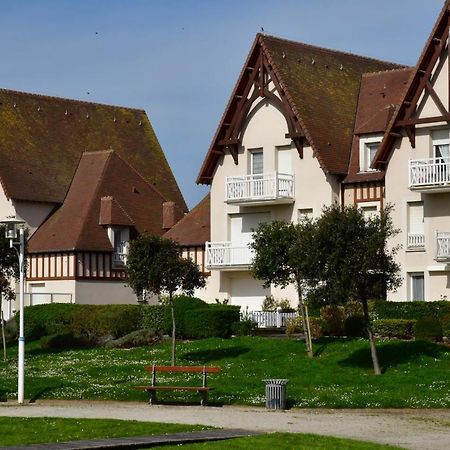 Appartement Spacieux Avec Balcon - A 50M De La Plage Курсель-сюр-Мер Екстер'єр фото